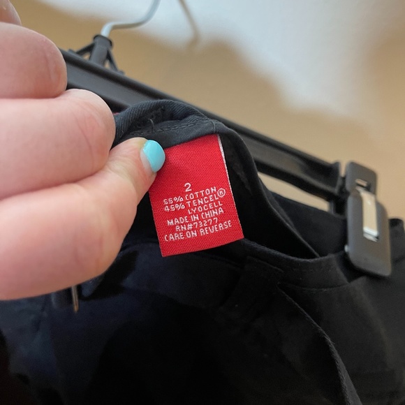 🌺4/$30 NWT Elle Capri Black Pants - Picture 5 of 5